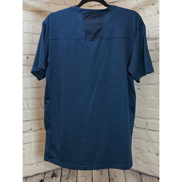 2 Russell Athletics Men’s DriPower 360 Training Tees (Size M) - Picture 4 of 8